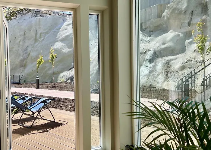 Brand-new 2025 Sunny Private Terrace - By The Sea Lägenhet