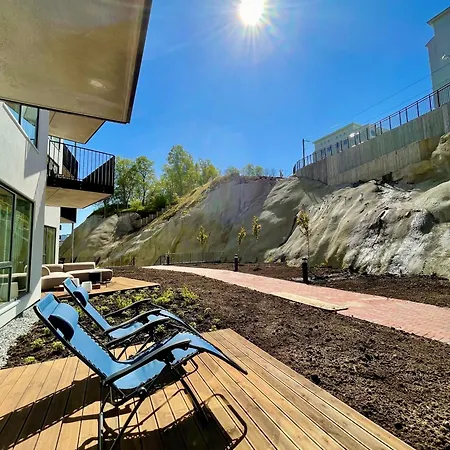 Brand-new 2025 Sunny Private Terrace - By The Sea *