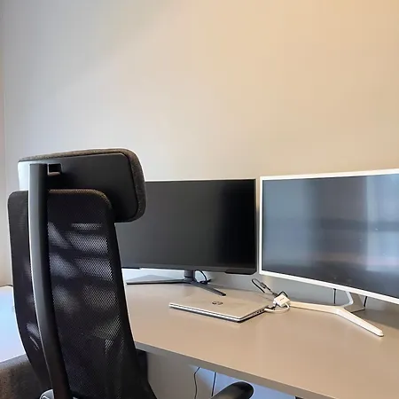 Brand-new 2025 Sunny Private Terrace - By The Sea Берген