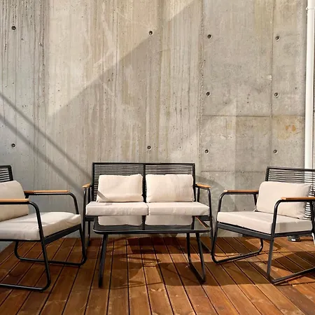 Brand-new 2025 Sunny Private Terrace - By The Sea Apartment