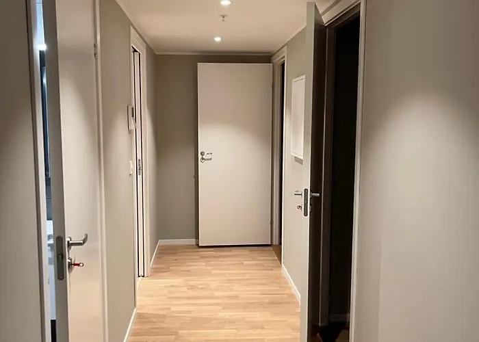 Brand-new 2025 Sunny Private Terrace - By The Sea Bergen