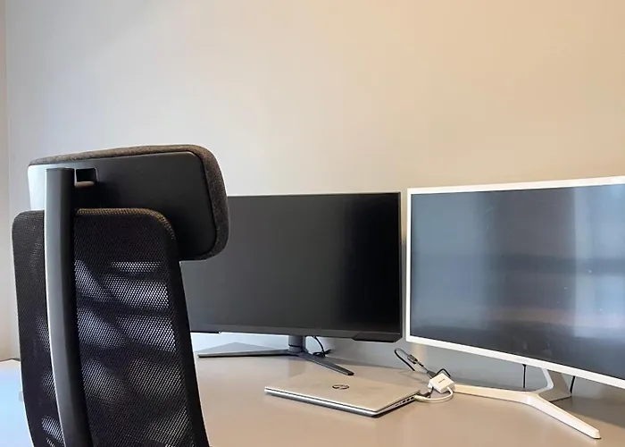 Brand-new 2025 Sunny Private Terrace - By The Sea ベルゲン