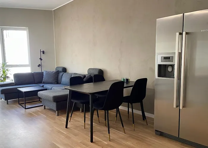 Brand-new 2025 Sunny Private Terrace - By The Sea 아파트 베르겐